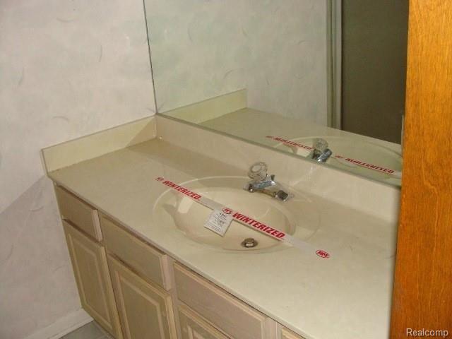 11065 South Evergreen Road Birch Run, MI 48415 - Photo 10 of 13 9.jpg
