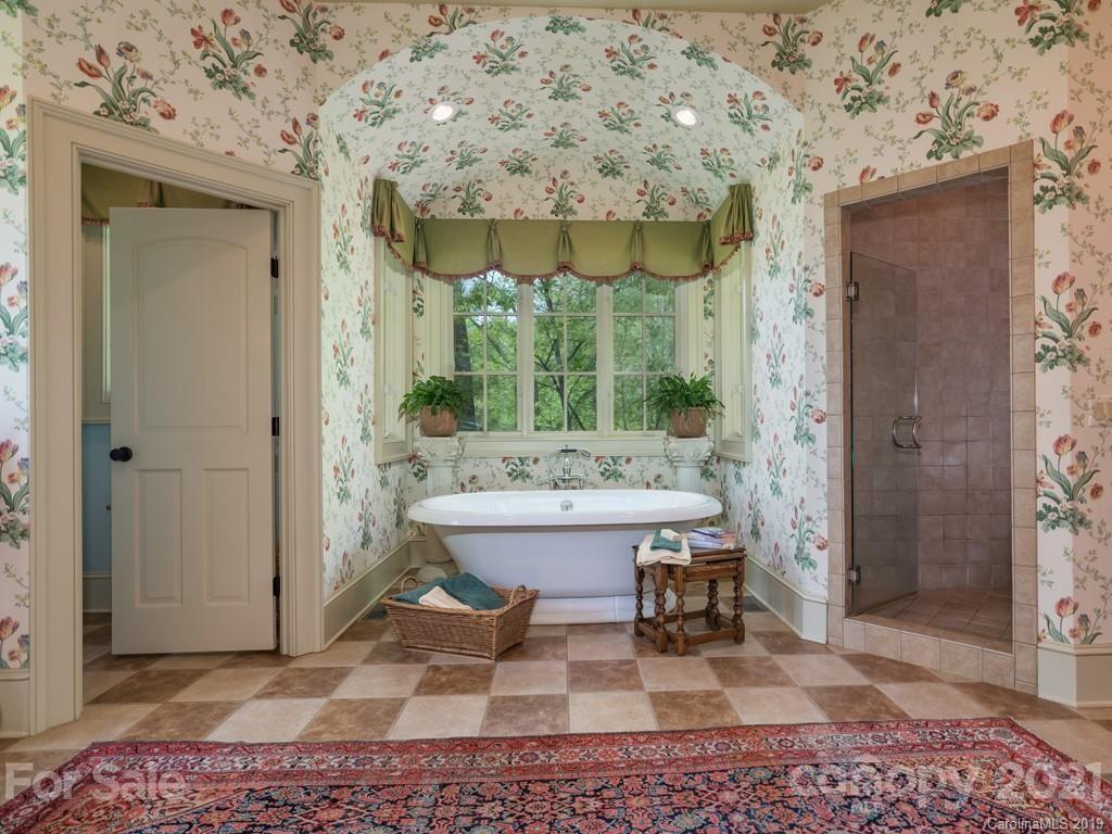 501 High Cliffs Road Hendersonville, NC 28739 - Photo 17 of 36 Gallery Image 17