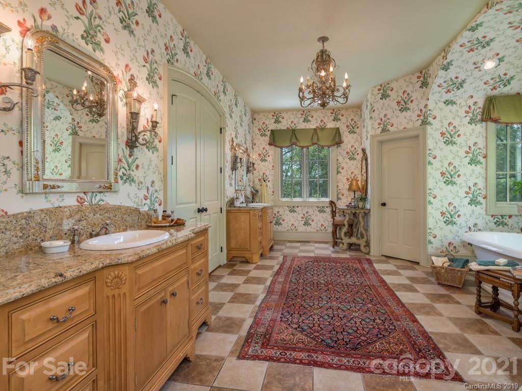 501 High Cliffs Road Hendersonville, NC 28739 - Photo 18 of 36 Gallery Image 18