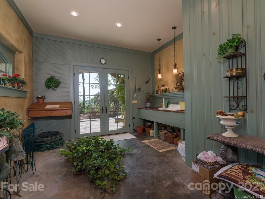 501 High Cliffs Road Hendersonville, NC 28739 - Photo 26 of 36 Gallery Image 26