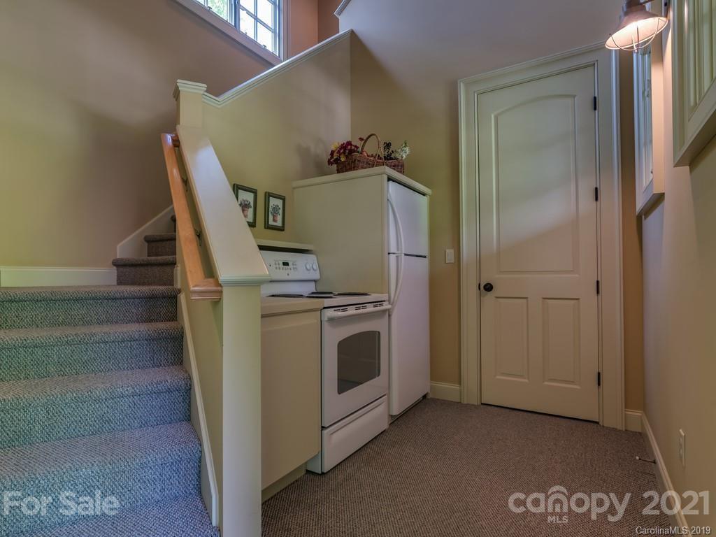 501 High Cliffs Road Hendersonville, NC 28739 - Photo 30 of 36 Gallery Image 30