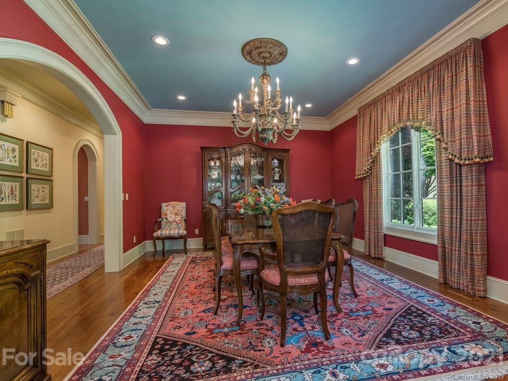501 High Cliffs Road Hendersonville, NC 28739 - Photo 8 of 36 Gallery Image 8