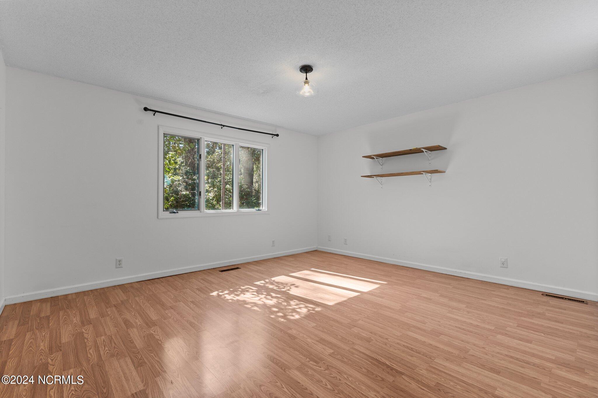 85 St Andrews Drive Pinehurst, NC 28374 - Photo 11 of 35 16-web-or-mls-707A7488