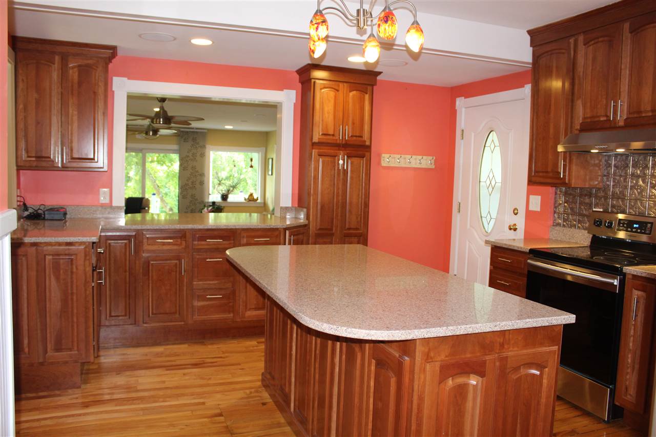 269 Kennard Road Manchester, NH 03104 - Photo 13 of 35