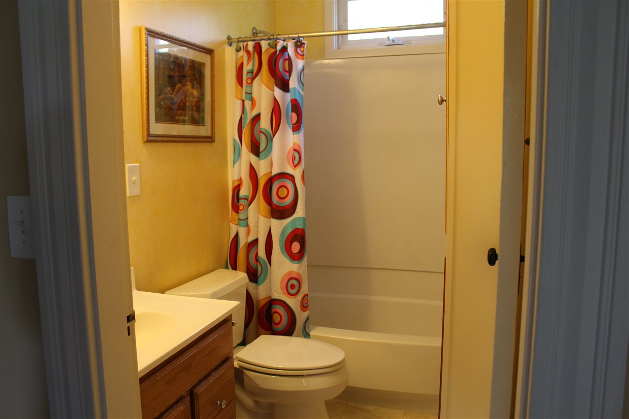 269 Kennard Road Manchester, NH 03104 - Photo 26 of 35