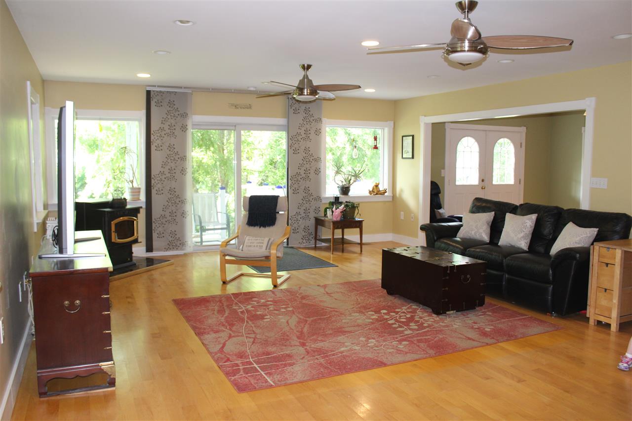 269 Kennard Road Manchester, NH 03104 - Photo 8 of 35