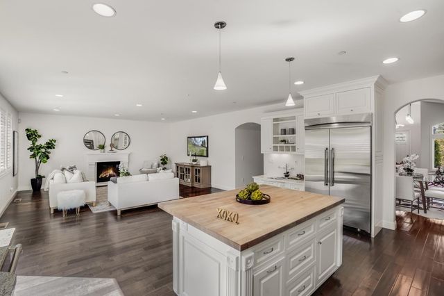 $2,975,000 | 290 Oakview Drive, San Carlos, CA 94070