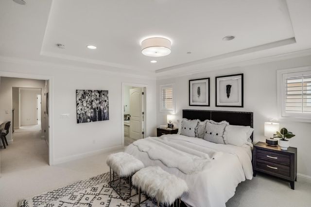 $2,975,000 | 290 Oakview Drive, San Carlos, CA 94070