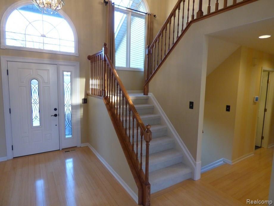 2230 North Custer Road Monroe, MI 48162 - Photo 3 of 55 P1230294.jpg