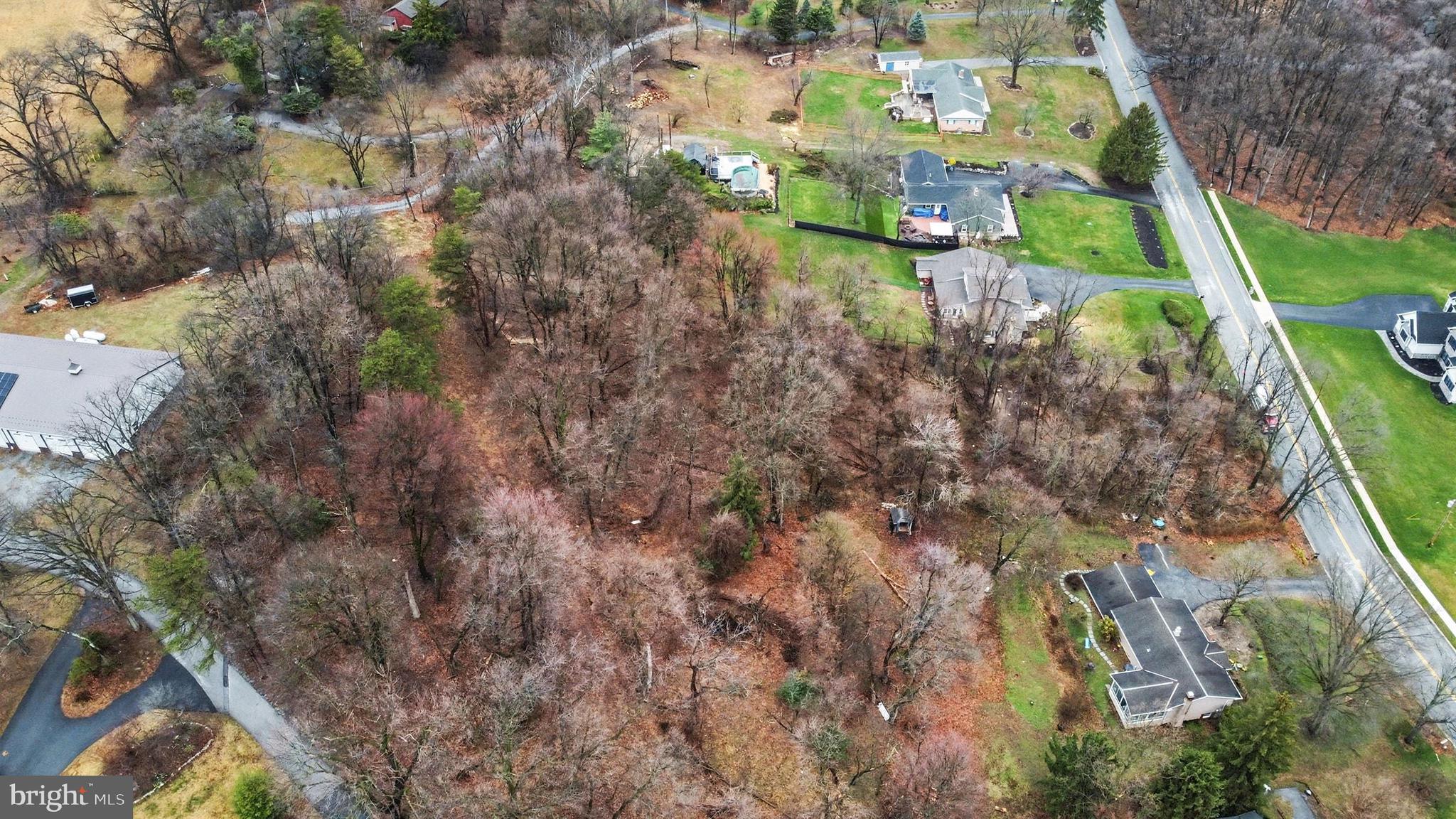 1940 Alcott Road York, PA 17406 - Photo 23 of 31