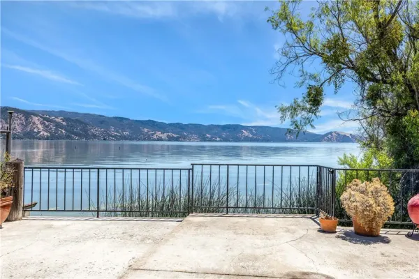 $165,000 | 5830 Robin Hill Drive, Unit 17, Lakeport, CA 95453