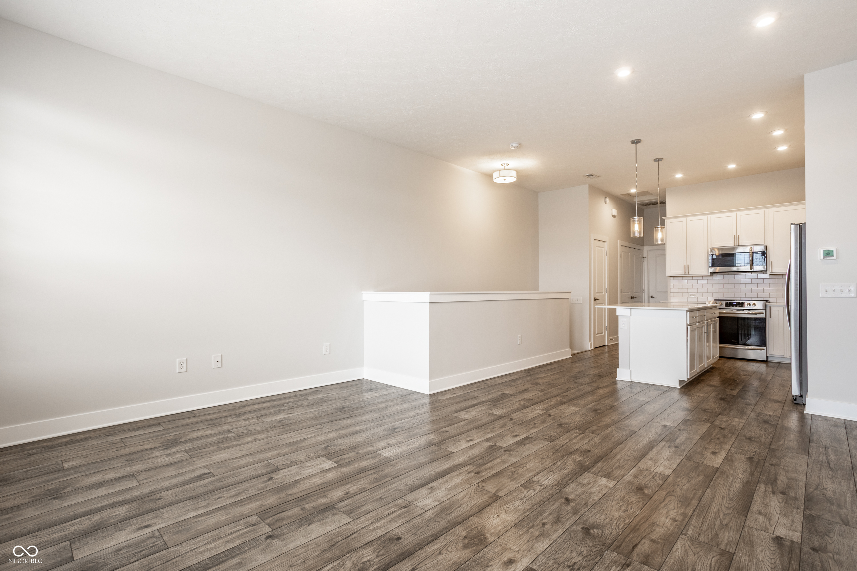 968 Kinzer Avenue Carmel, IN 46032 - Photo 10 of 18
