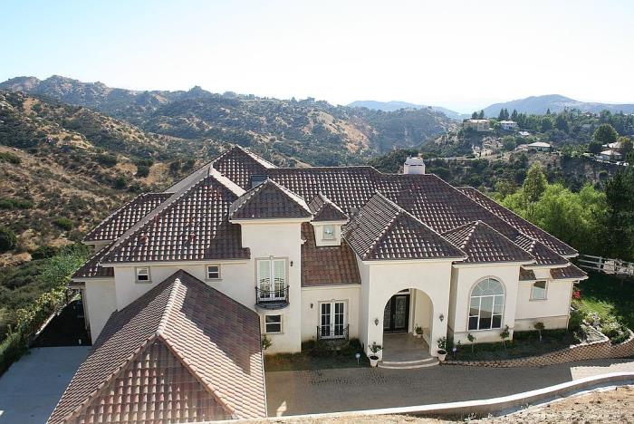 232 Saddlebow Road Canoga Park, CA 91307 - Photo 1 of 9