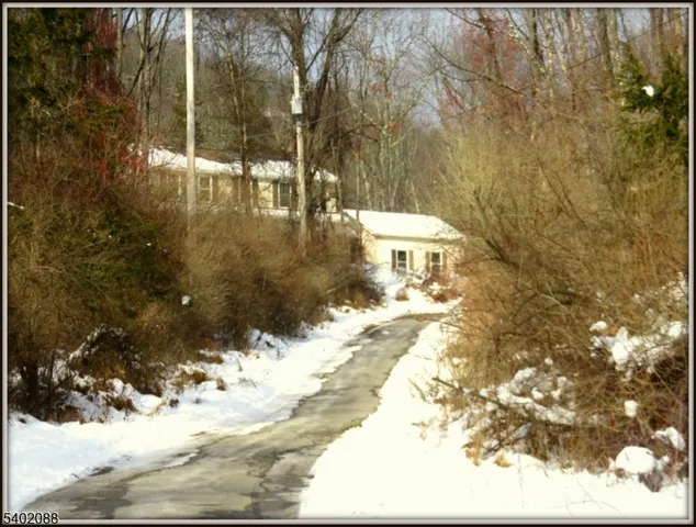 $475,000 | 951 Owassa Road, Newton, NJ 07860