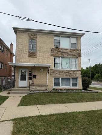 $1,300 | 2848 North Auxplaines Street, Unit G, River Grove, IL 60171