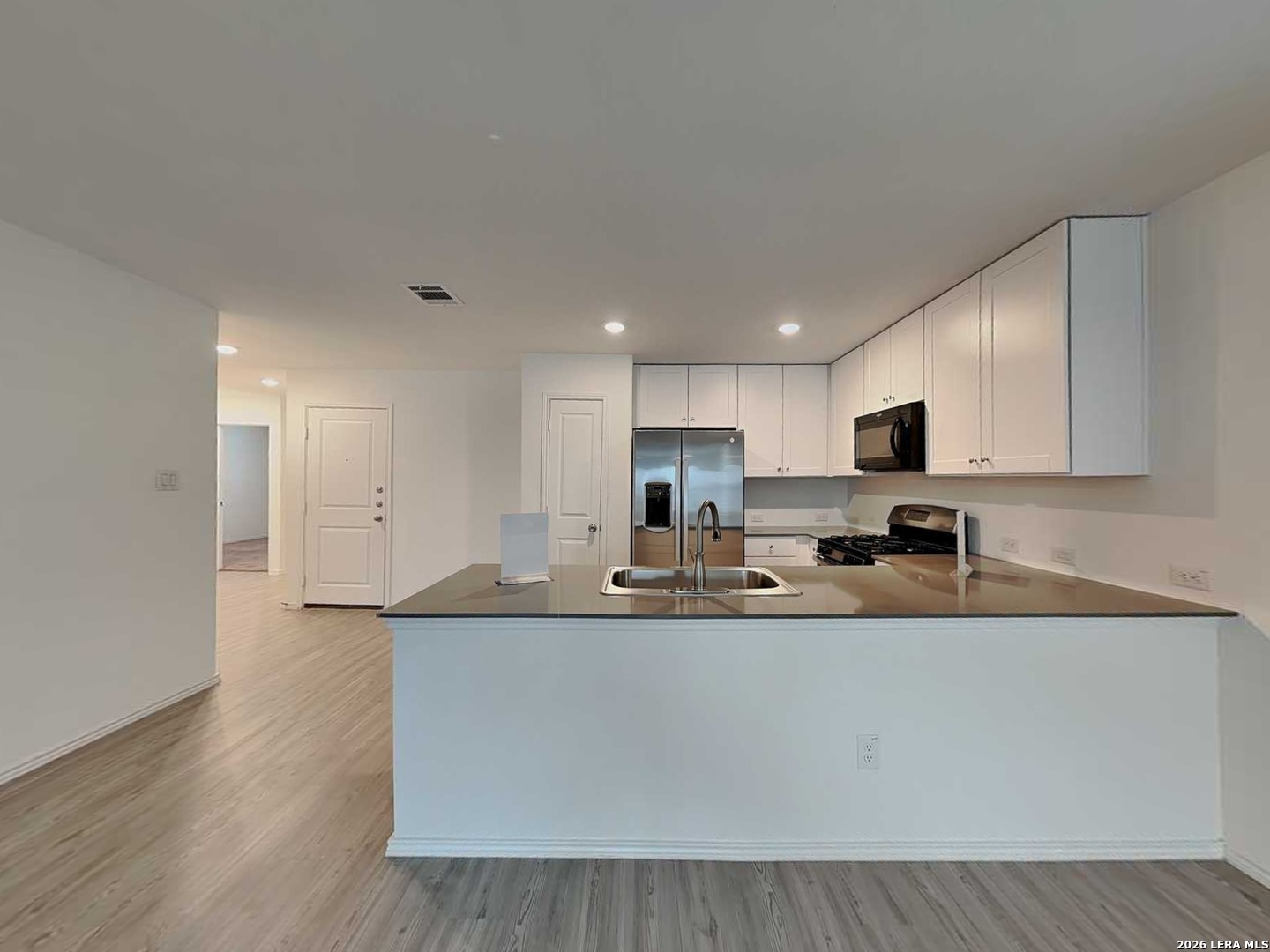 5938 Companion Loop Bulverde, TX 78163 - Photo 4 of 16