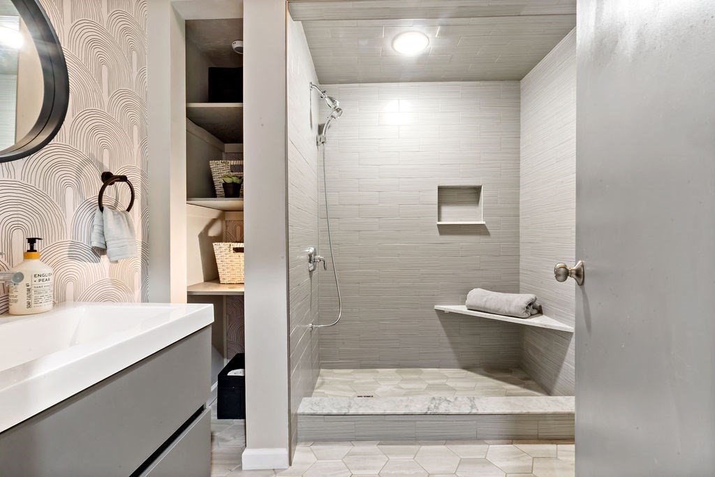 25 Hickory Ridge Road Rehoboth, MA 02769 - Photo 13 of 42 a bathroom with a sink a toilet and shower