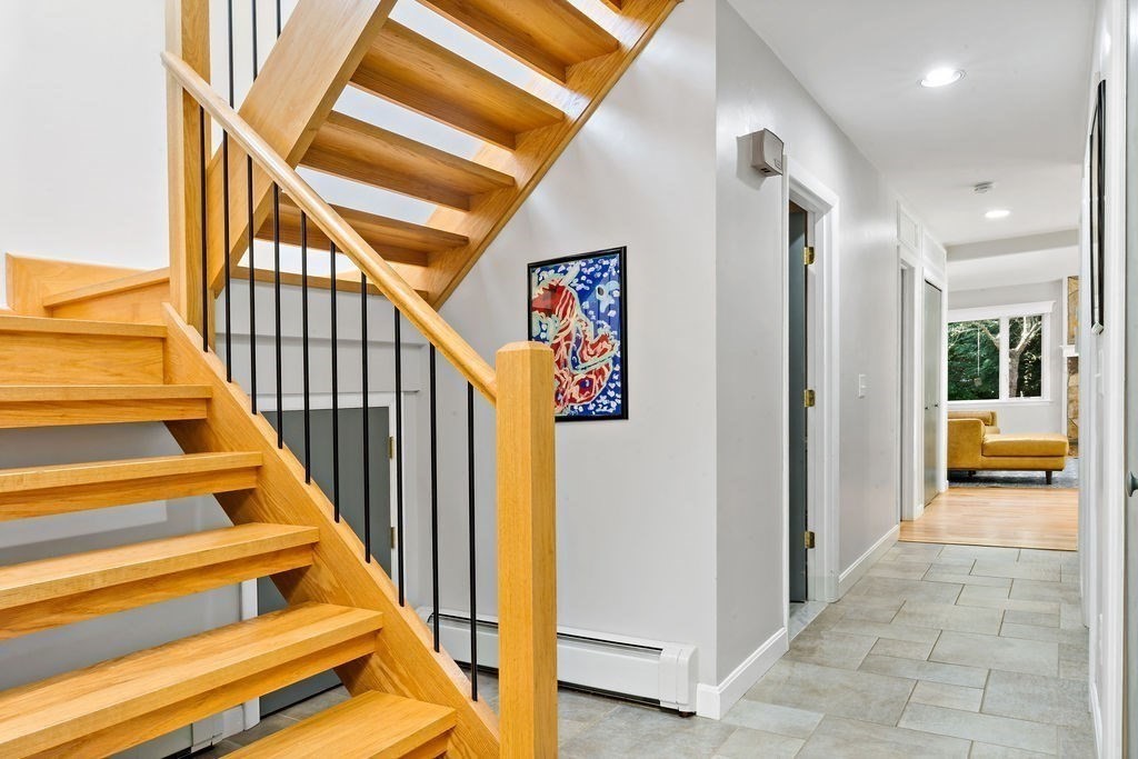 25 Hickory Ridge Road Rehoboth, MA 02769 - Photo 21 of 42 a view of entryway