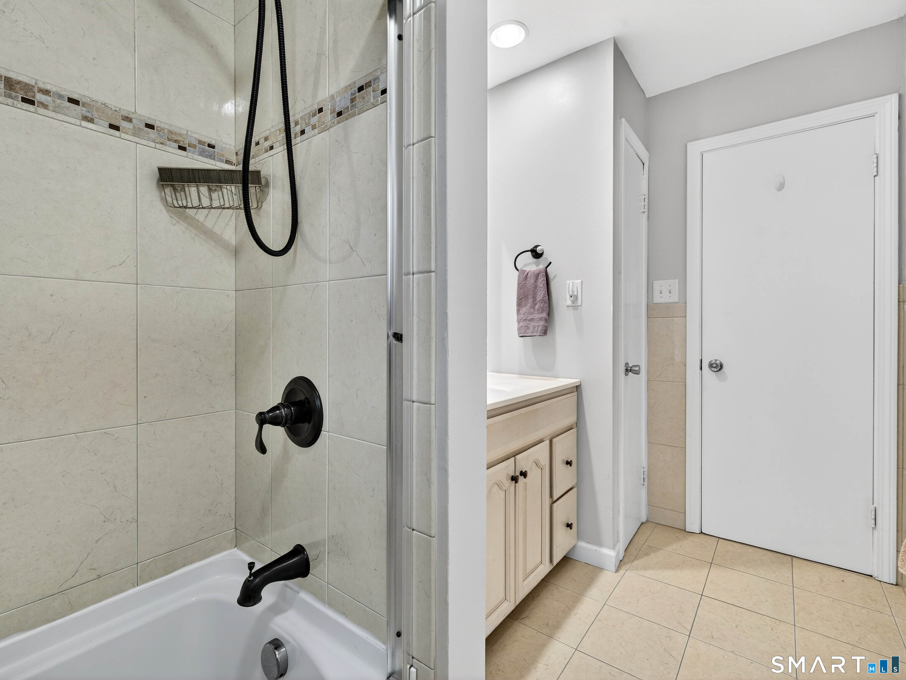 15 Partridge Lane Clinton, CT 06413 - Photo 17 of 35 Gallery Image 17