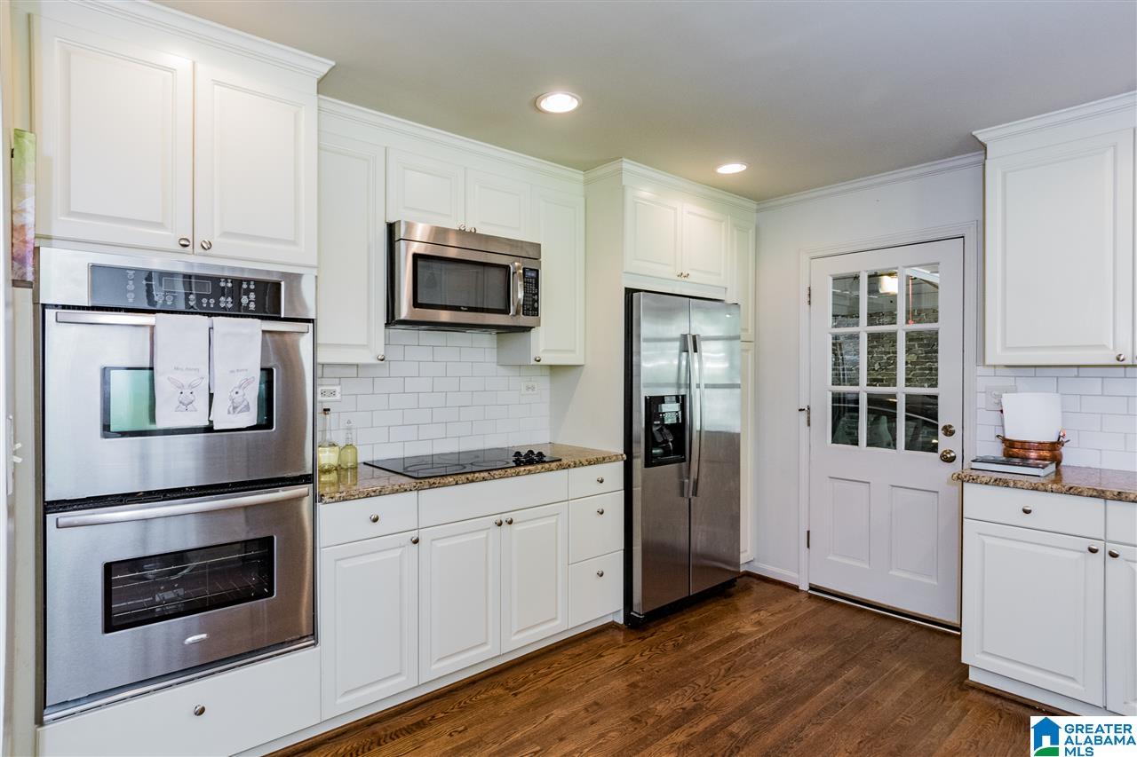 3705 Forest Run Road Birmingham, AL 35223 - Photo 7 of 36