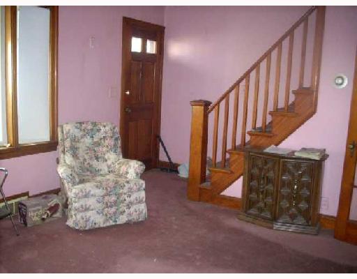 208 4th Avenue Woonsocket, RI 02895 - Photo 3 of 4 Living Room.