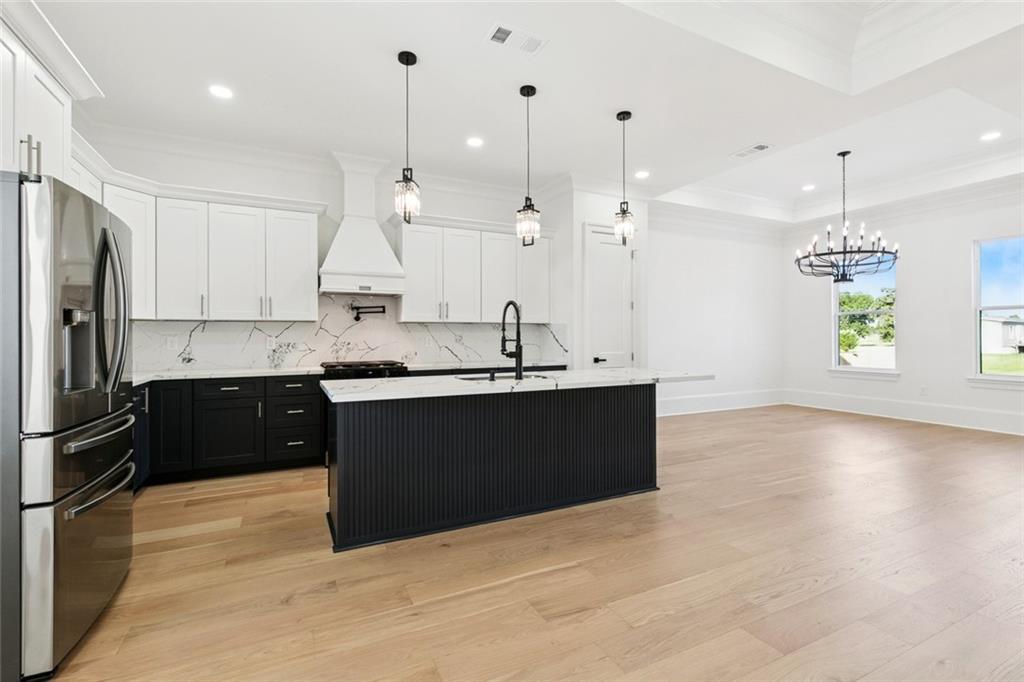 1925 Rose Street Arabi, LA 70032 - Photo 7 of 16