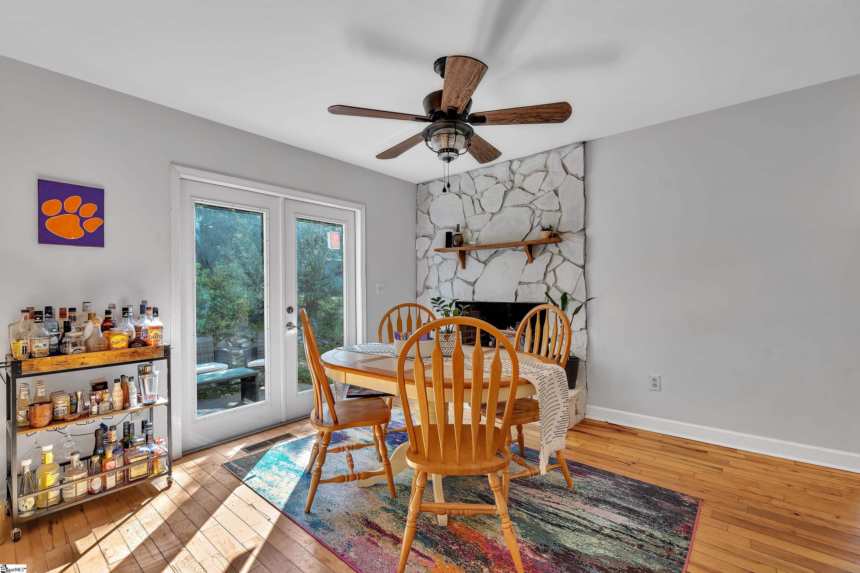 919 Berkeley Drive Clemson, SC 29631 - Photo 5 of 27