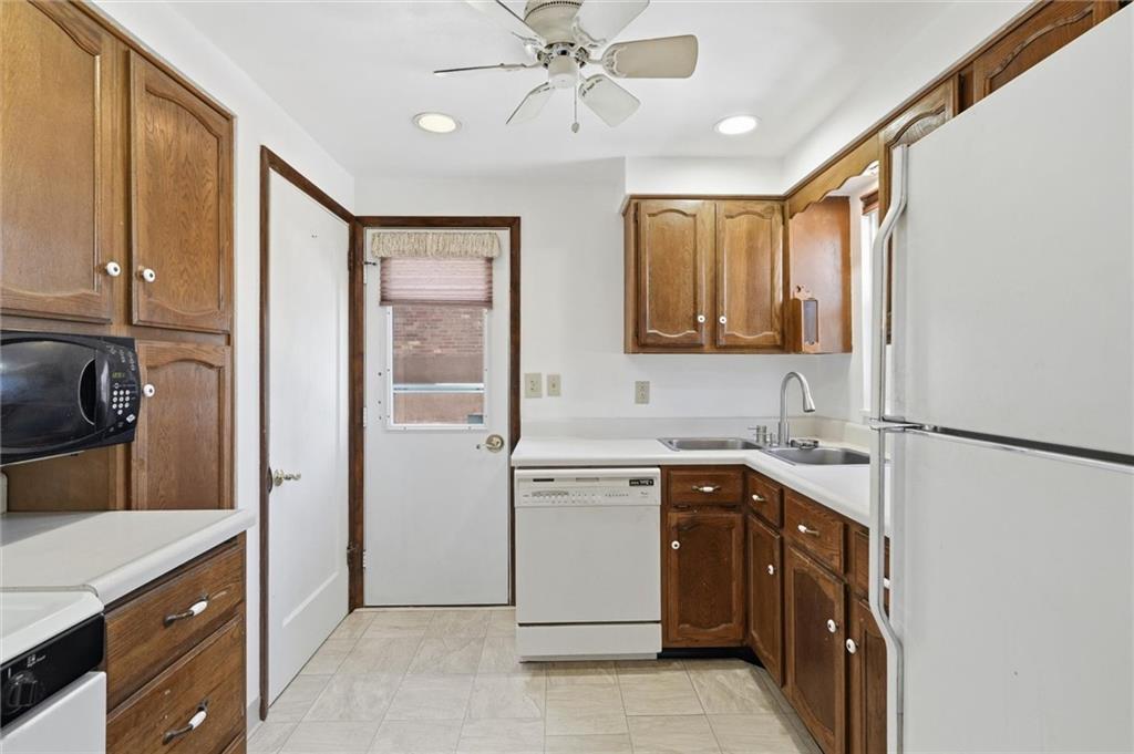 543 Old Farm Road Pittsburgh, PA 15234 - Photo 15 of 44 Gallery Image 15