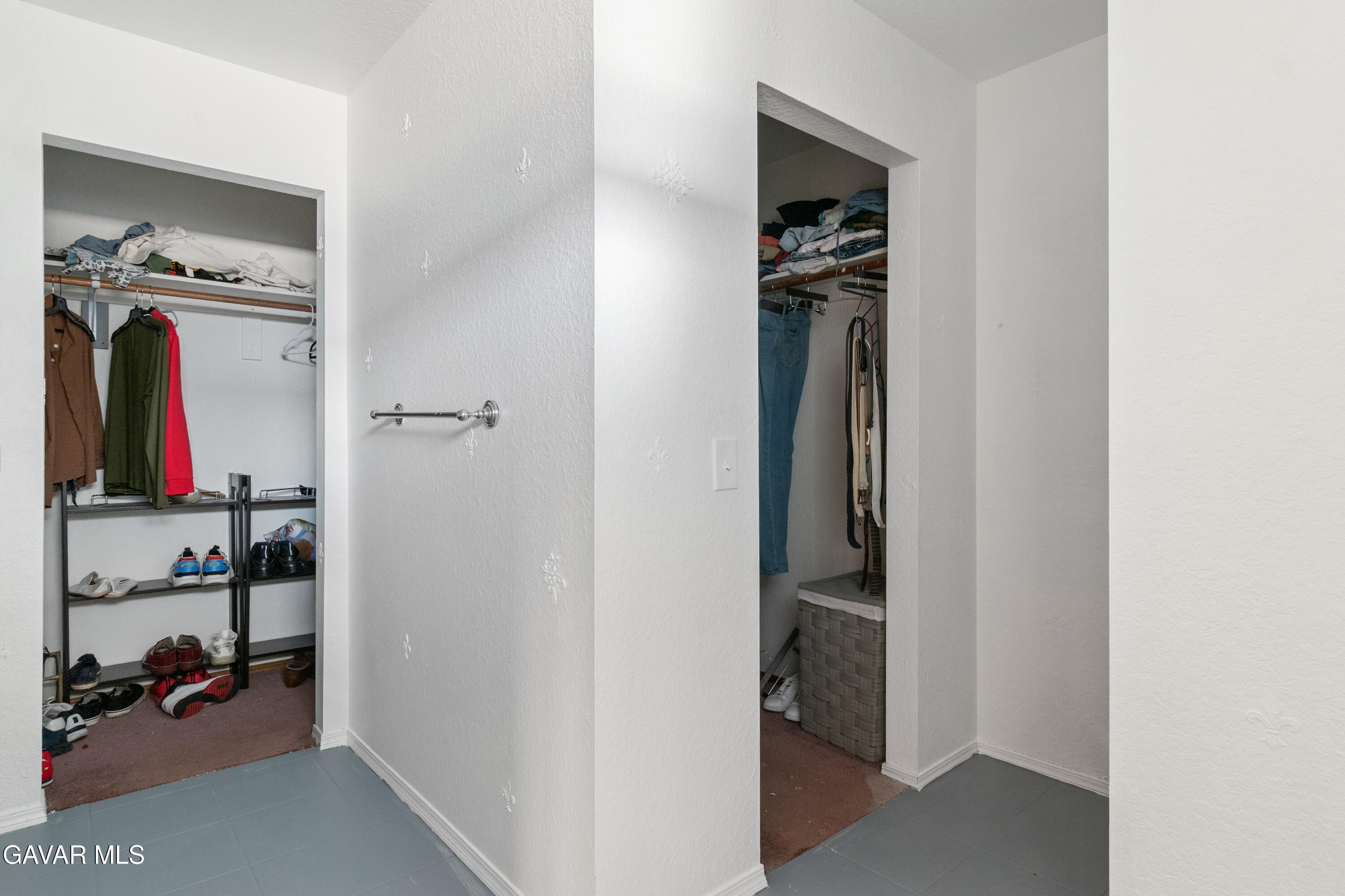 3735 Paula Lancaster, CA 93535 - Photo 29 of 54 Bathroom primary-1
