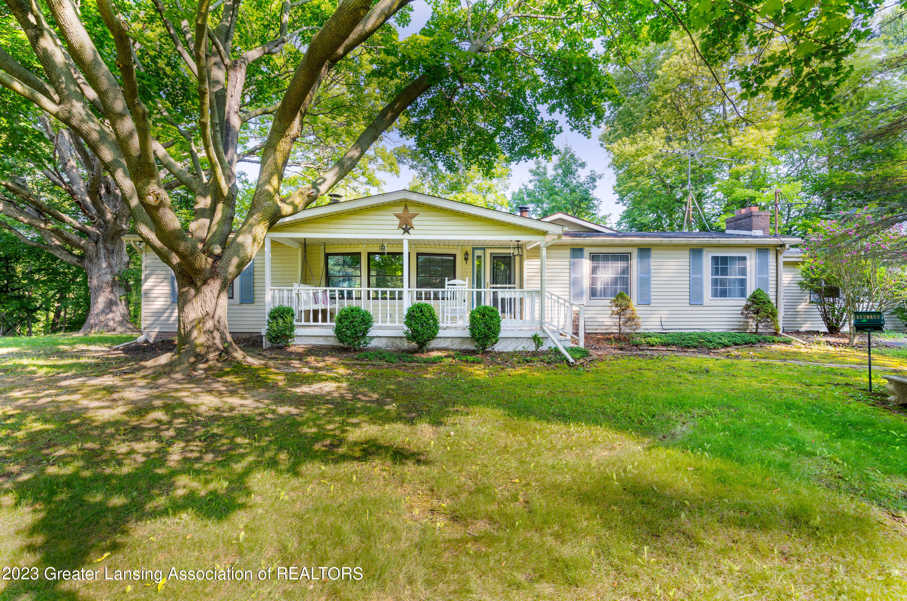 6331 North Seymour Road Owosso, MI 48867 - Photo 1 of 27 Front