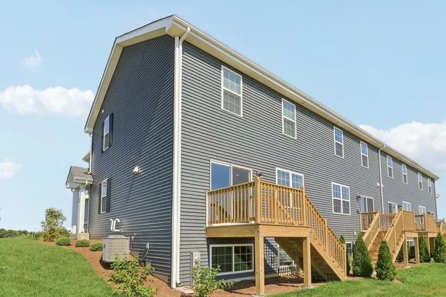 $409,990 | 1733 Baler Avenue, Aurora, IL 60503