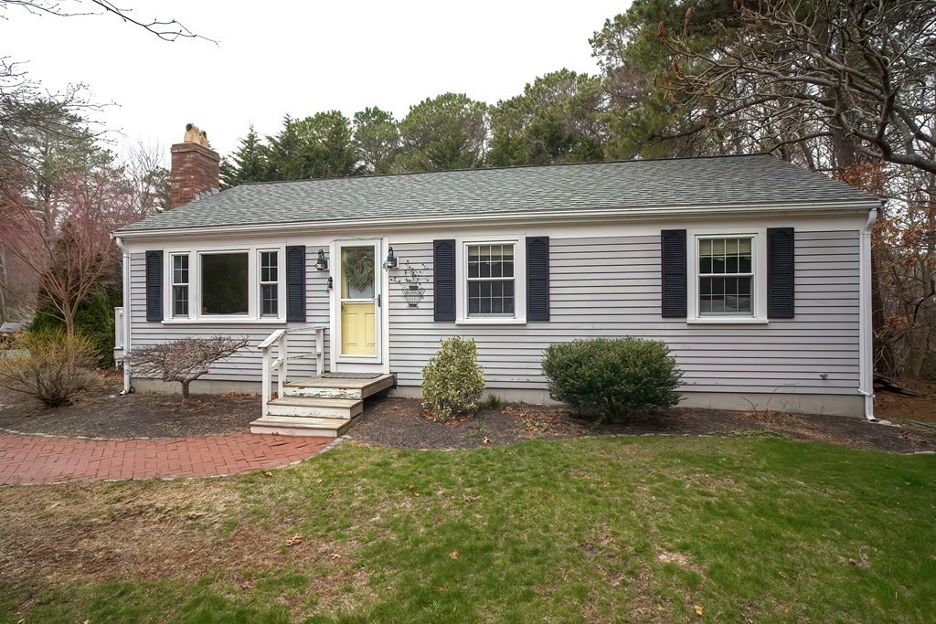 39 Hoover Road Yarmouth, MA 02673 - Photo 1 of 19 Gallery Image 1