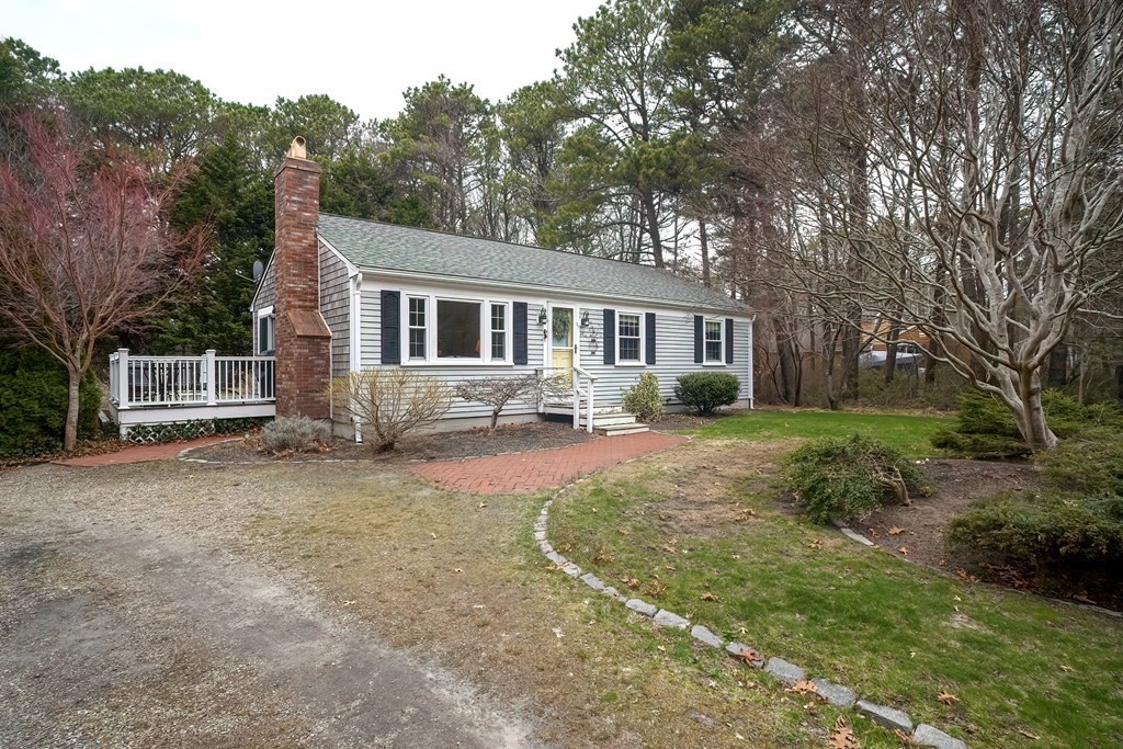 39 Hoover Road Yarmouth, MA 02673 - Photo 16 of 19 Gallery Image 16