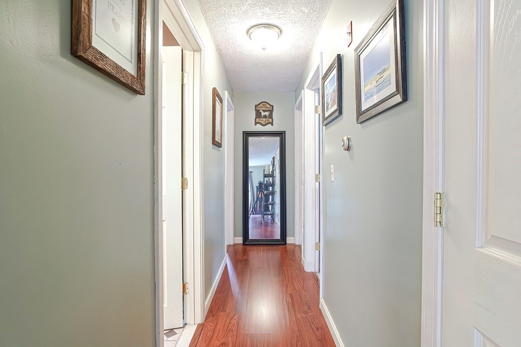 39 Hoover Road Yarmouth, MA 02673 - Photo 8 of 19 Gallery Image 8