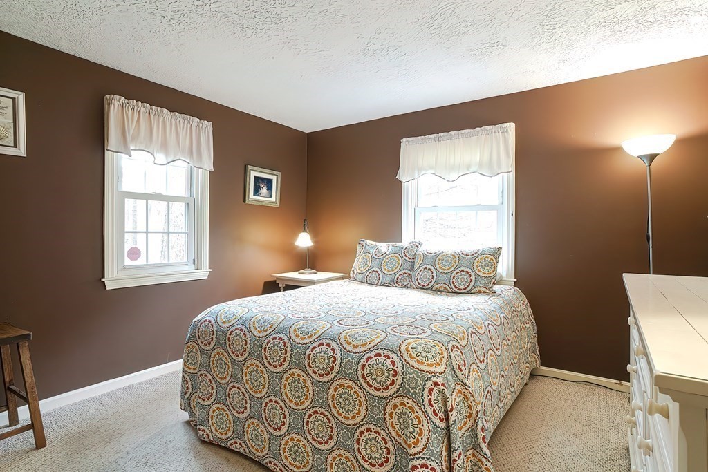 39 Hoover Road Yarmouth, MA 02673 - Photo 10 of 19 Gallery Image 10