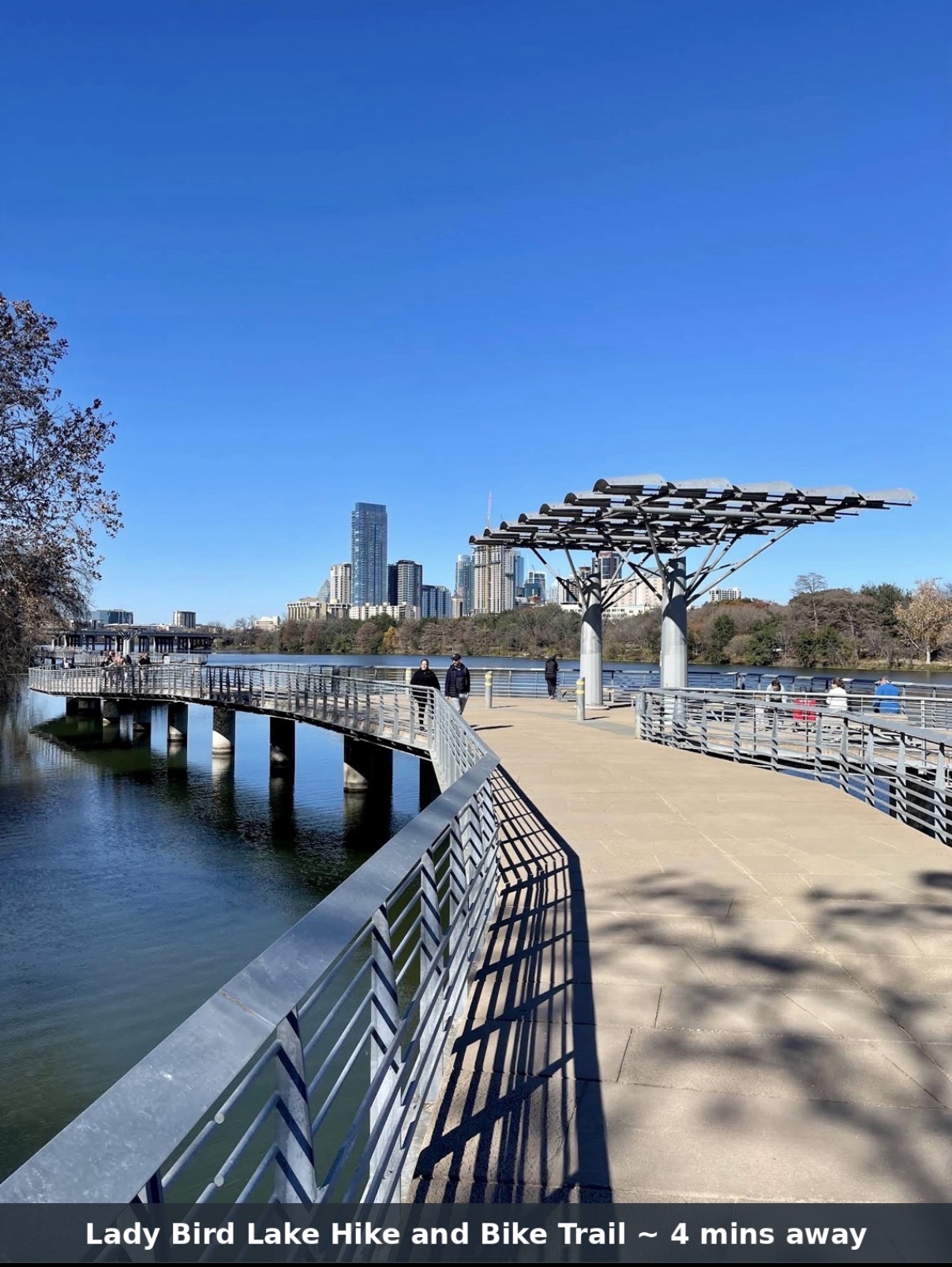111 Mildred Street, Unit 3 Austin, TX 78702 - Photo 20 of 22 a view of balcony with city view