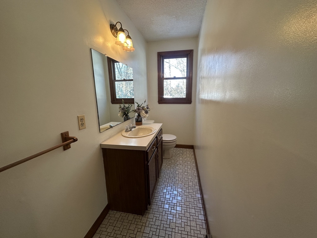 16-18 Blanding Street Springfield, MA 01151 - Photo 26 of 35 Gallery Image 26