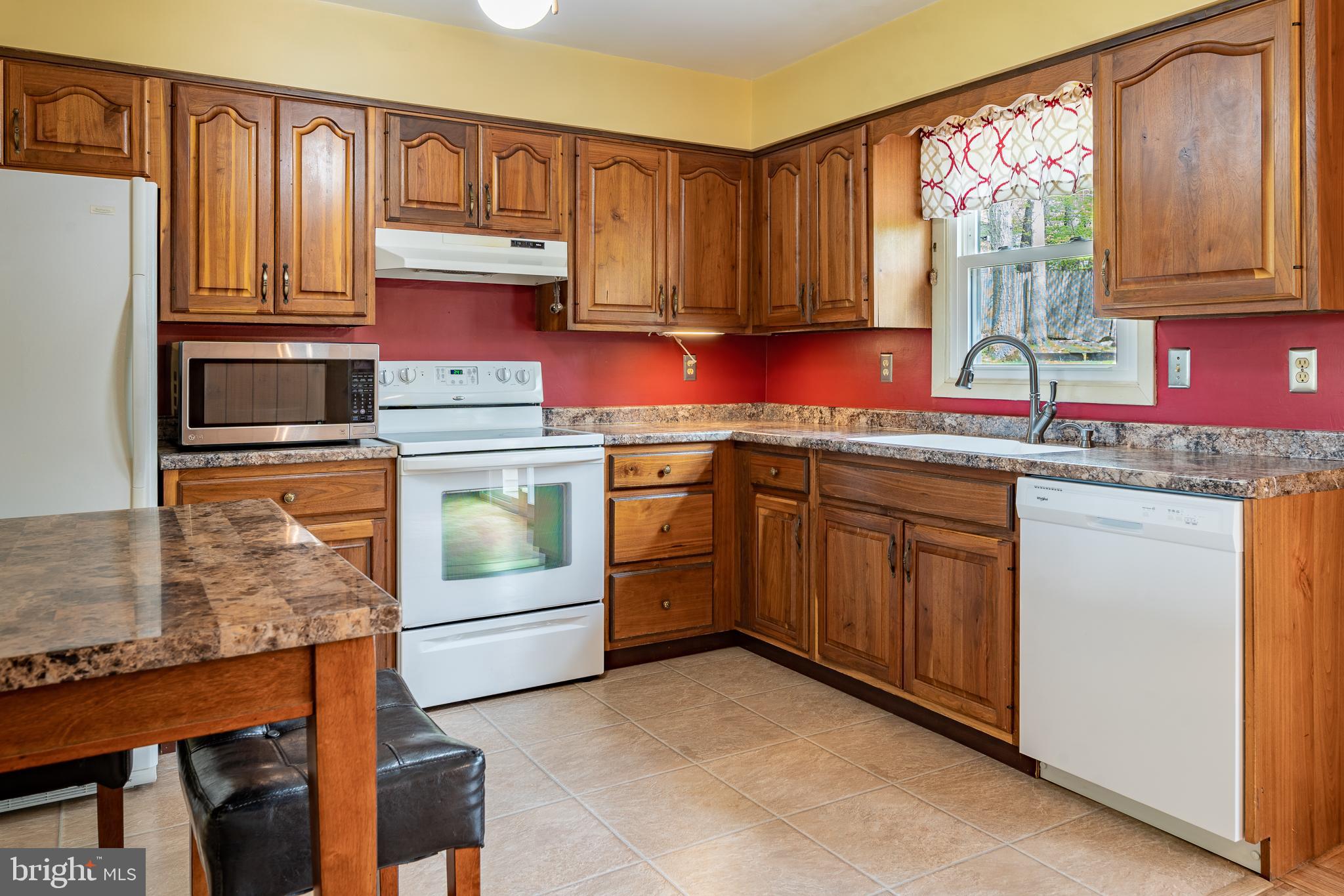 1714 Kaylor Road Hummelstown, PA 17036 - Photo 11 of 25 Gallery Image 11