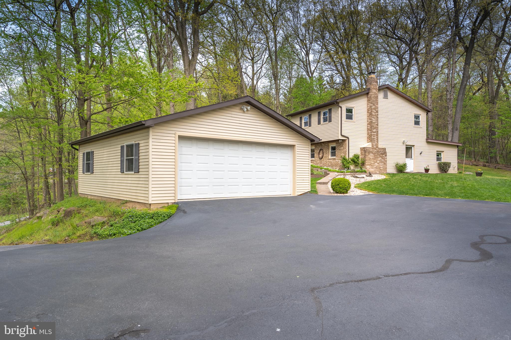 1714 Kaylor Road Hummelstown, PA 17036 - Photo 19 of 25 Gallery Image 19
