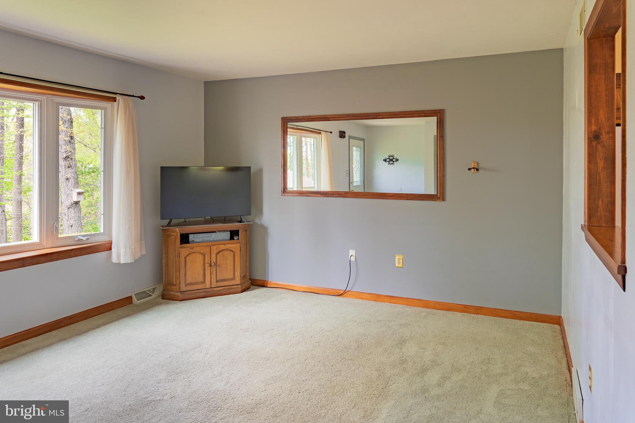 1714 Kaylor Road Hummelstown, PA 17036 - Photo 7 of 25 Gallery Image 7
