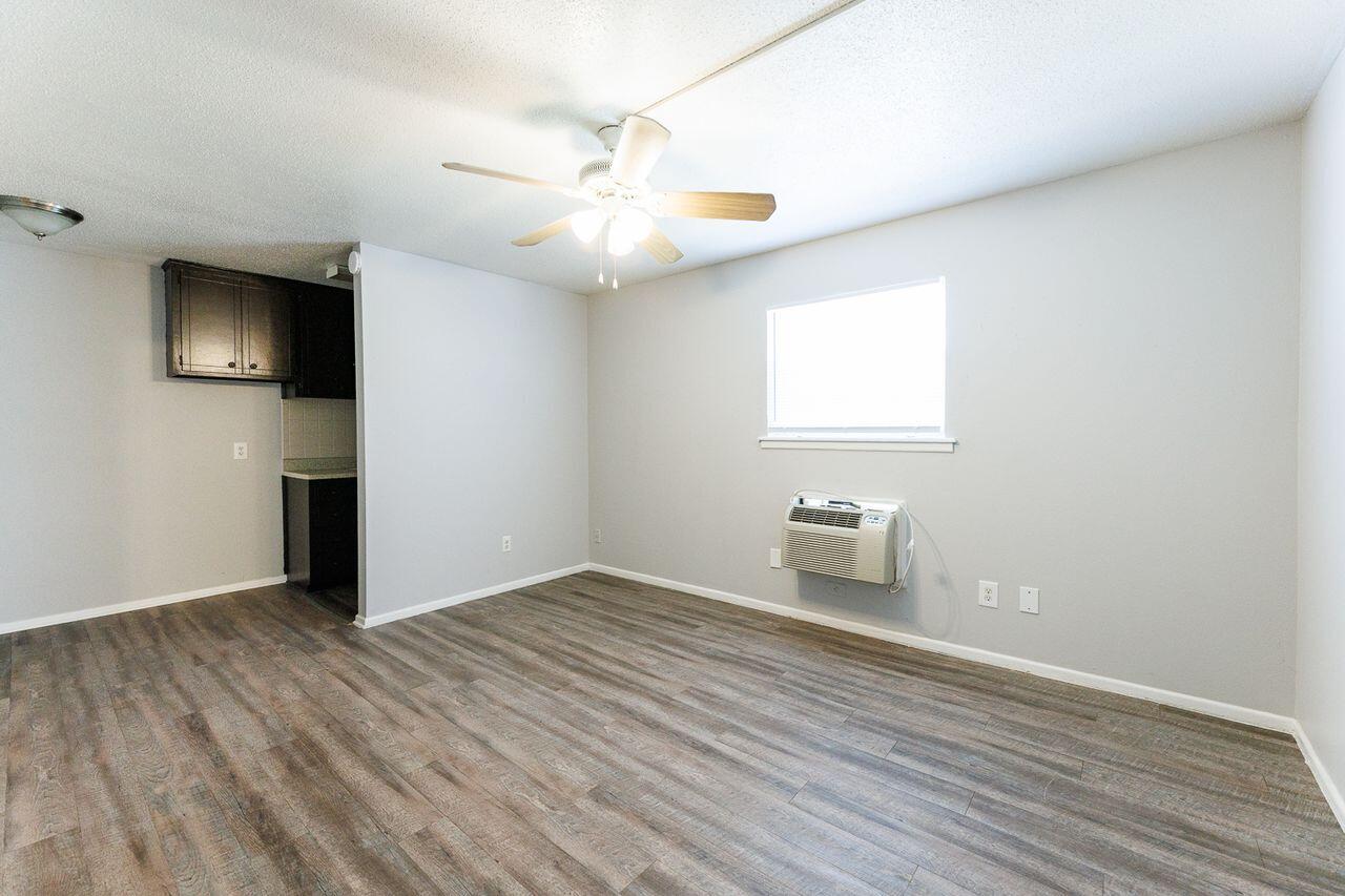 3201 35th Street, Unit 5 Lubbock, TX 79413 - Photo 7 of 20 apt 5-3