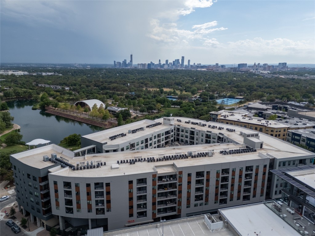 1701 Simond Avenue, Unit 302 Austin, TX 78723 - Photo 23 of 26