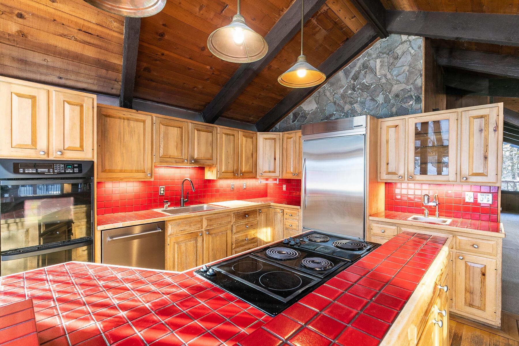 302 Indian Trail Road Olympic Valley, CA 96146 - Photo 9 of 21 Chef's Kitchen