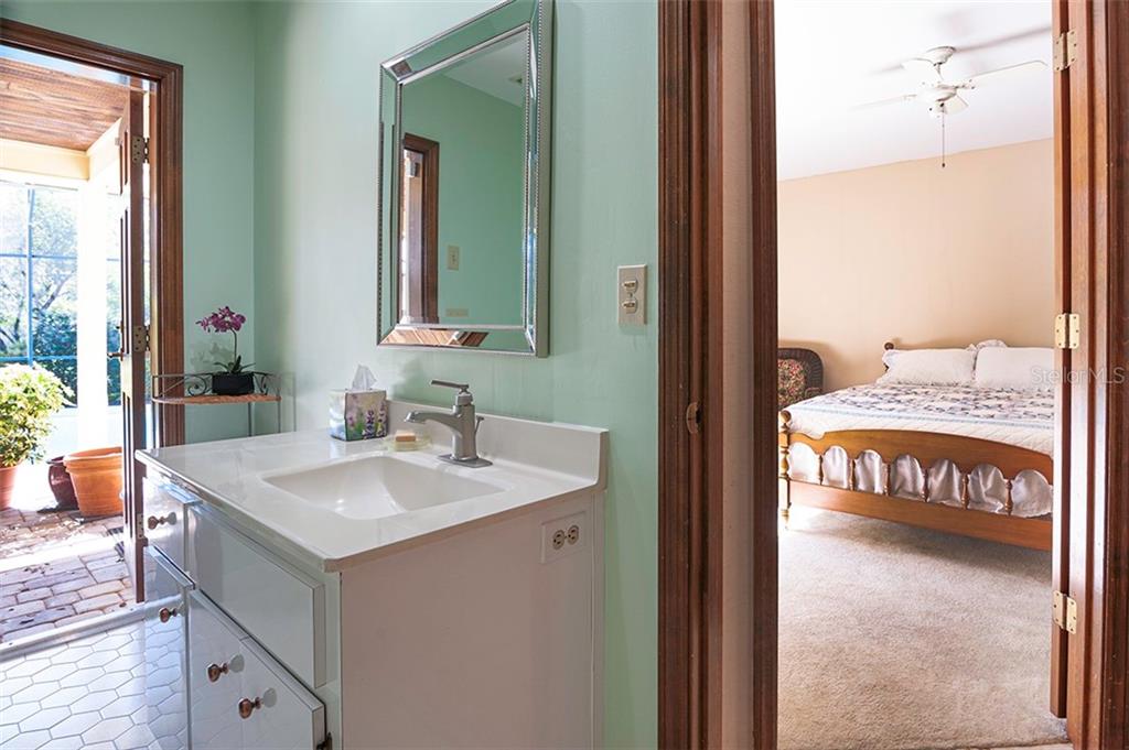 145 Spring Chase Circle Altamonte Springs, FL 32714 - Photo 30 of 54 The guest bath has pool access for convenience!