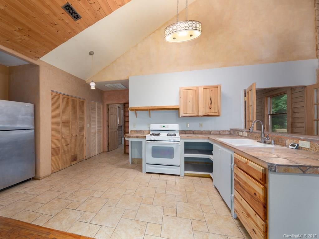 125 Anderson Cove Road Barnardsville, NC 28709 - Photo 6 of 27