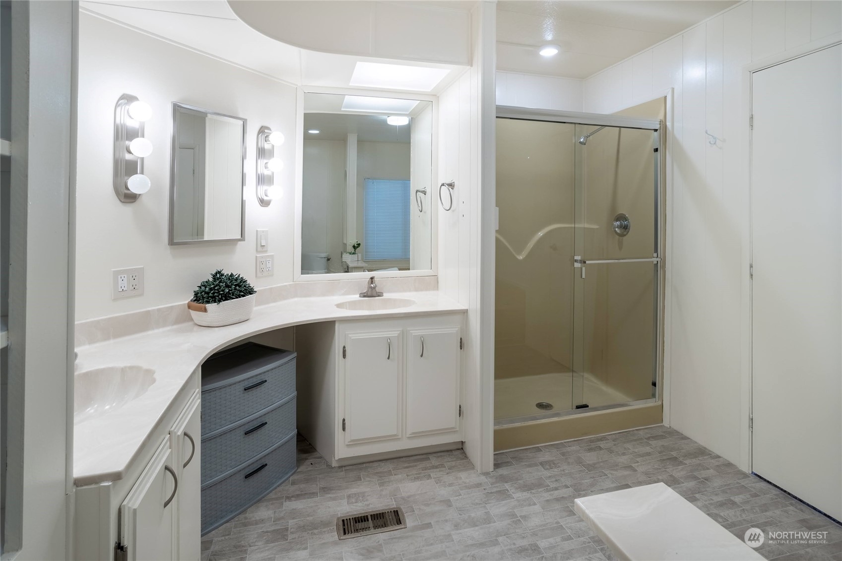 201 Union Avenue Southeast, Unit 108 Renton, WA 98059 - Photo 23 of 27