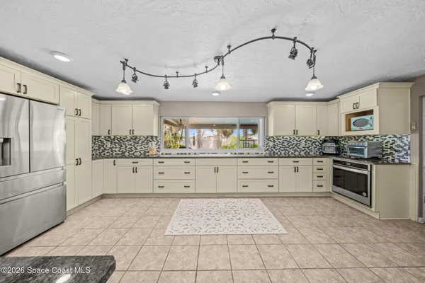 $729,000 | 121 Algonquin Terrace, Indian Harbour Beach, FL 32937