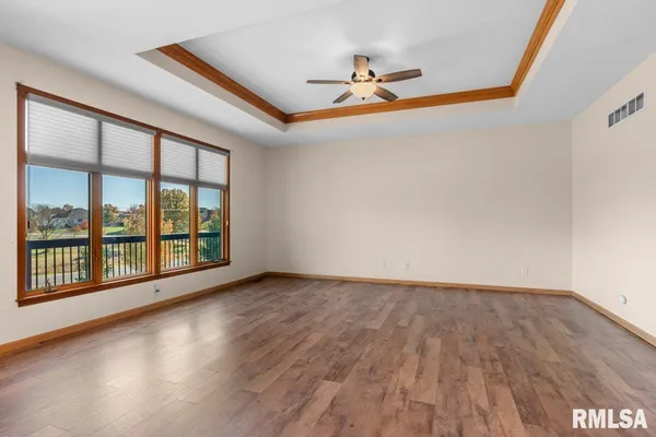 $579,000 | 204 Grindstone Road, Chatham, IL 62629