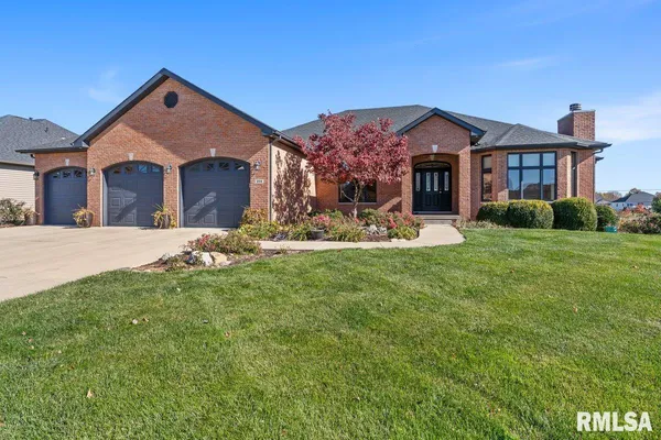 $579,000 | 204 Grindstone Road, Chatham, IL 62629