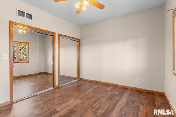 $579,000 | 204 Grindstone Road, Chatham, IL 62629